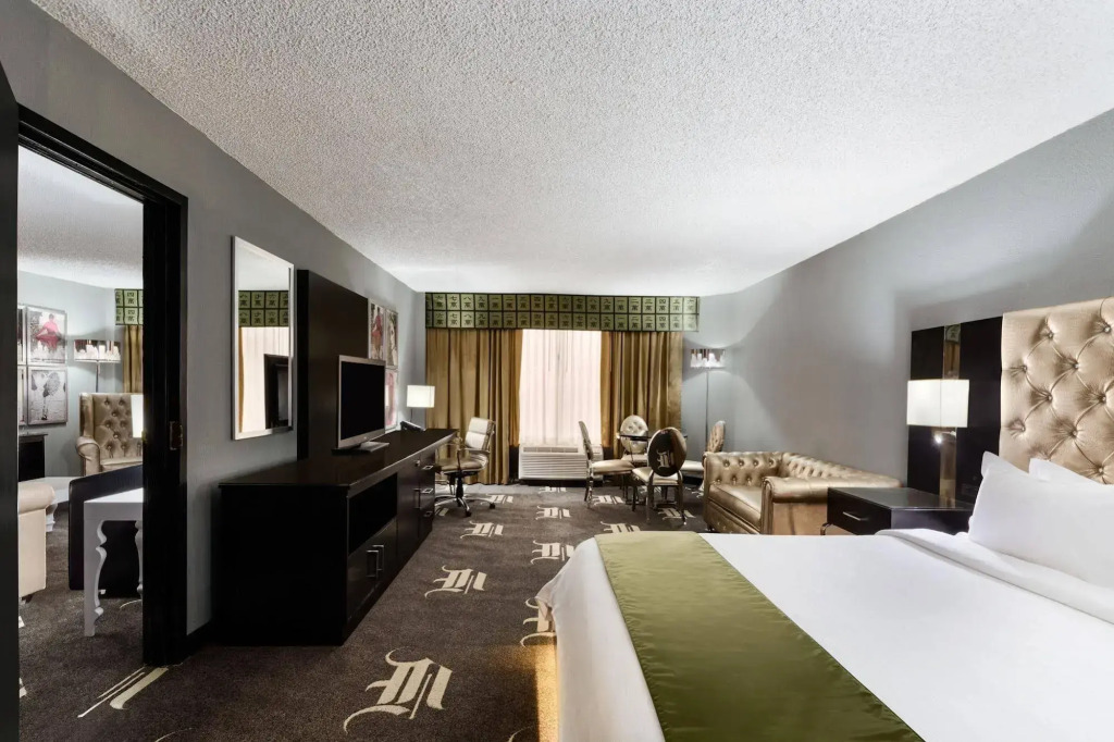 Holiday Inn Select North Dallas