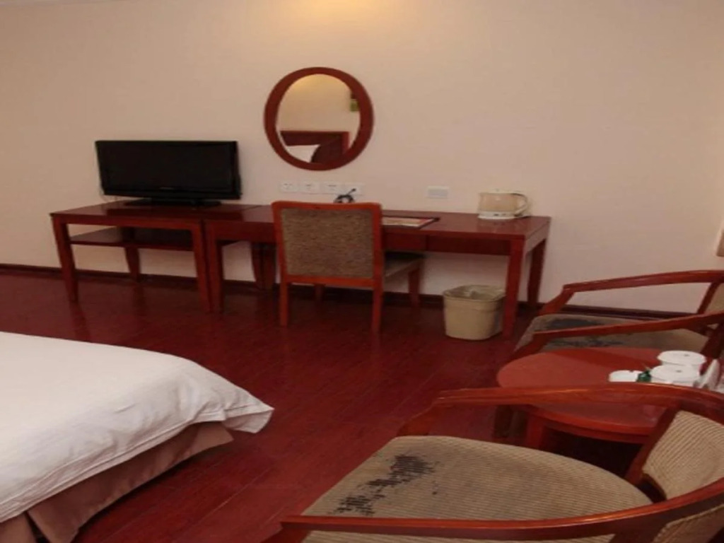 Greentree Inn Nanjing Yinqiao Market