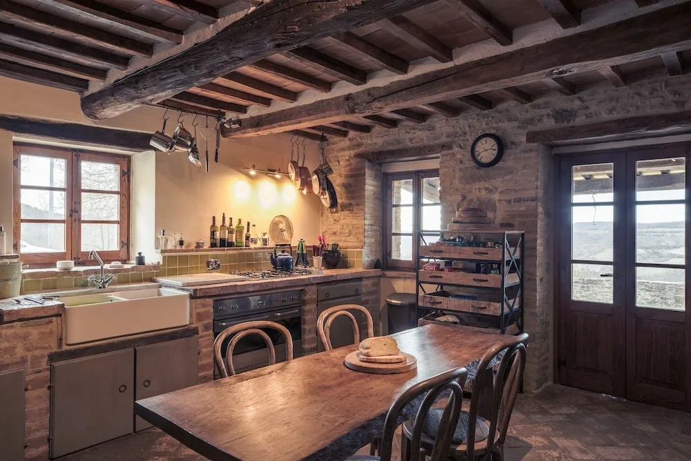 Umbrian Villa Retreat in Pietralunga With a Pool