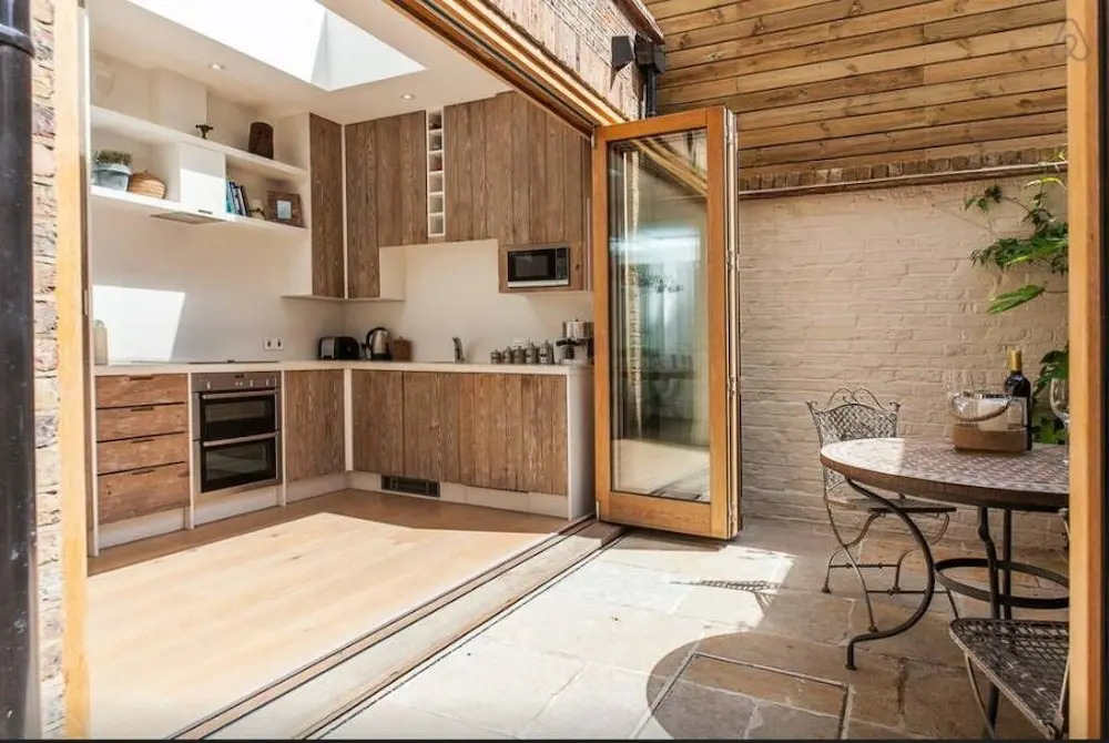 Retreat to a Stylish Flat in Chelsea