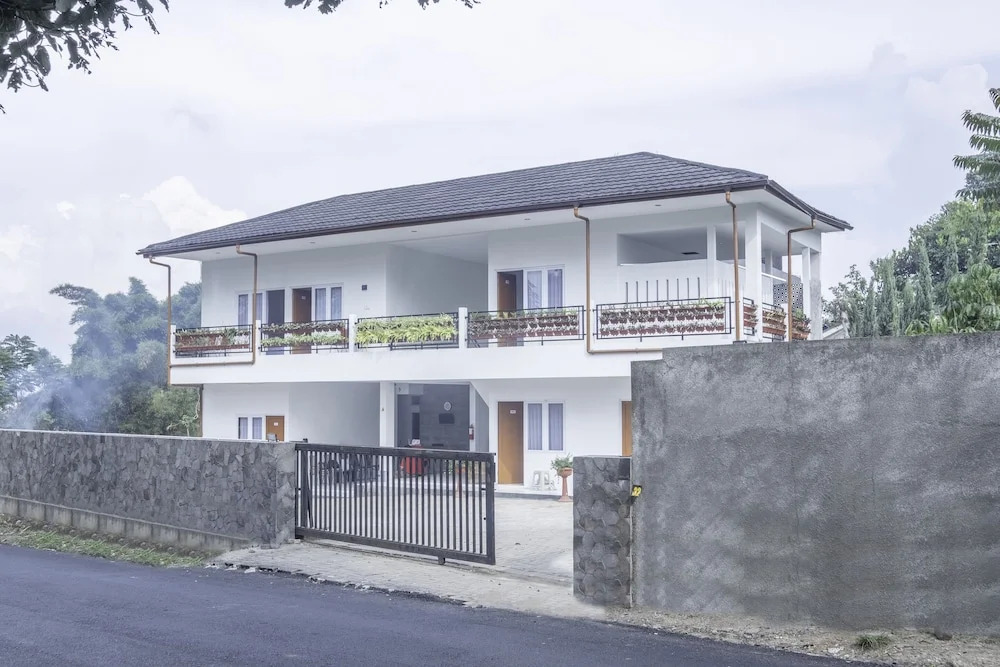 OYO 2188 Rossan Villa 4