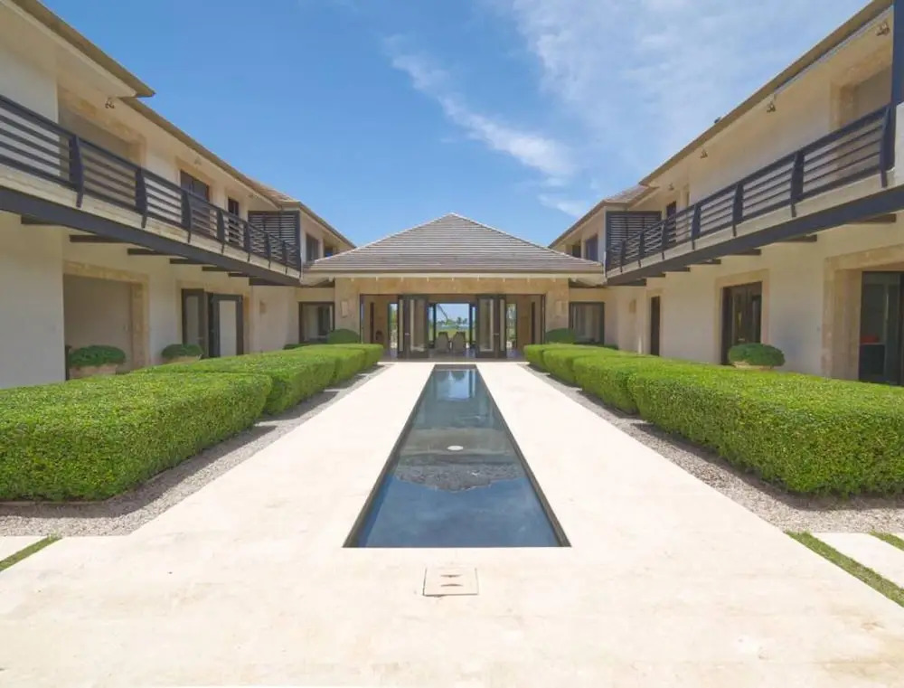 Dramatic Luxury Villa With Golf and Ocean View Walking Distance From the Beach