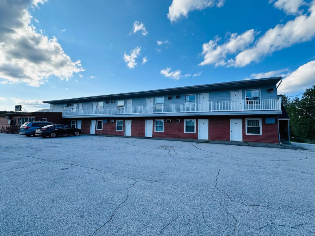 Pamola Motor Lodge