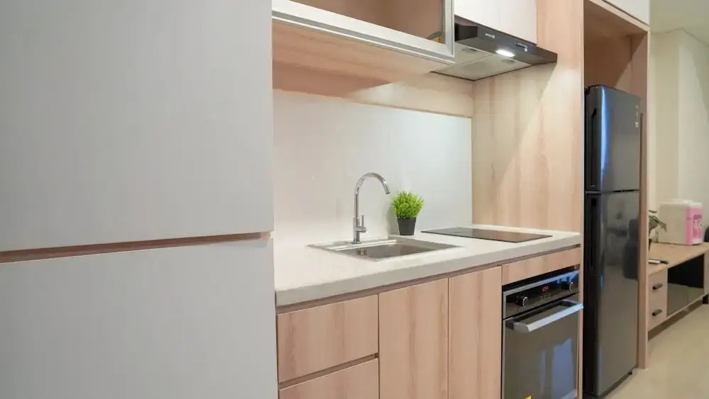 Spacious And Homey Studio At Cleon Park Apartment