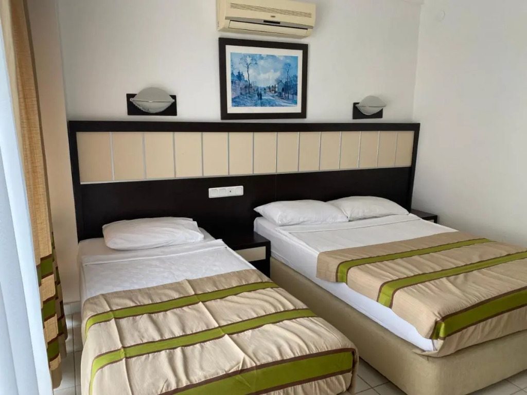 Club Marakesh Beach Hotel