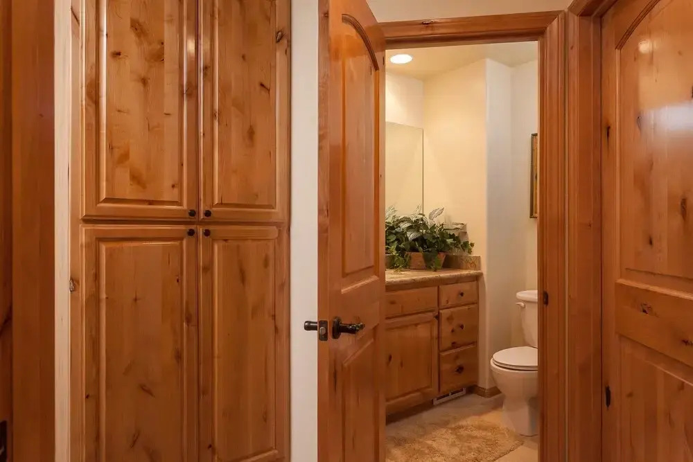 12 - Bear Mountain Chalet 4 Bedroom Home by Redawning