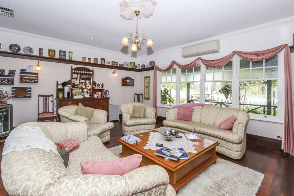 Rosebridge House Bed & Breakfast Adult Retreat