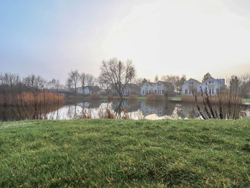 Villa With Whirlpool and Sauna in Makkum