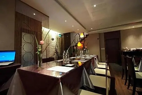 Fuhau Hotel