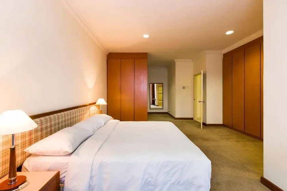 2+1br Service Suites With KL Tower View
