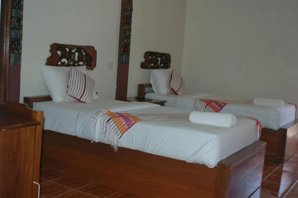 Mitkhoonyoum Hotel