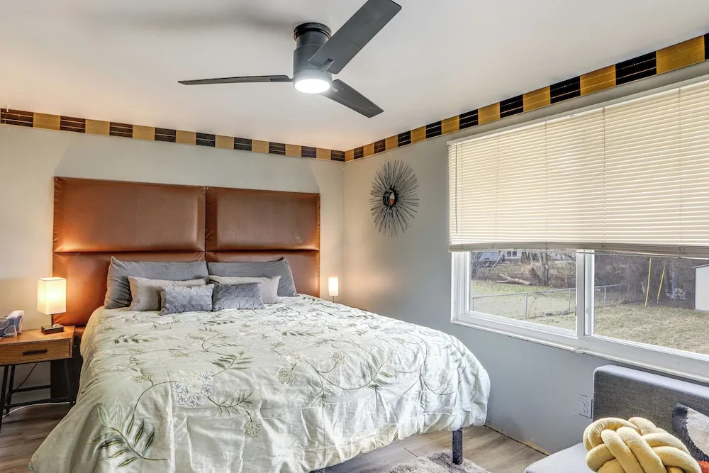 6 Mi to Dtwn Toledo! Family-friendly Haven w/ Deck