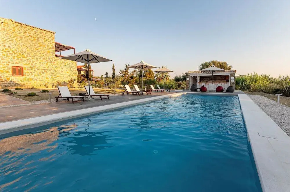 Abeloessa Methonian Hospitality