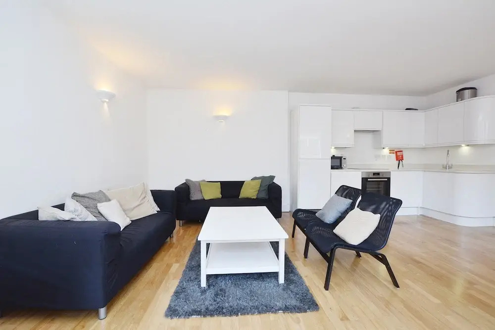 Elegant Oxford Street Apartments