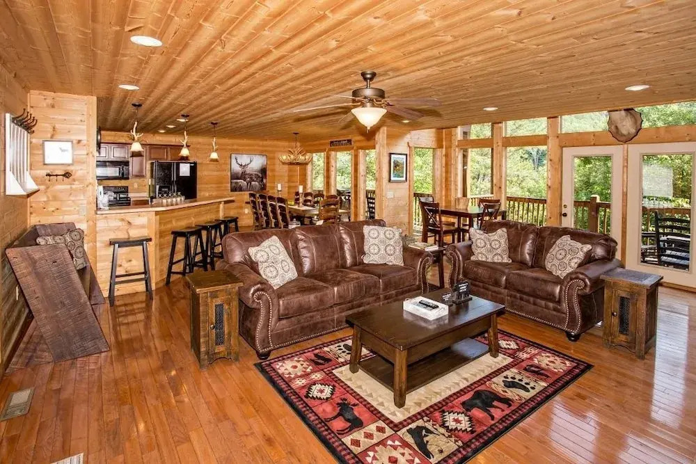 A Cabin to Remember 5 Bedrooms 5 Bathrooms Cabin