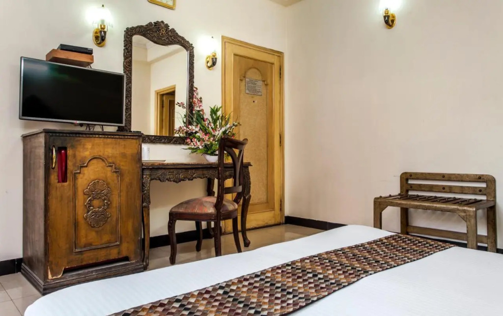 Hotel Sunstar Residency