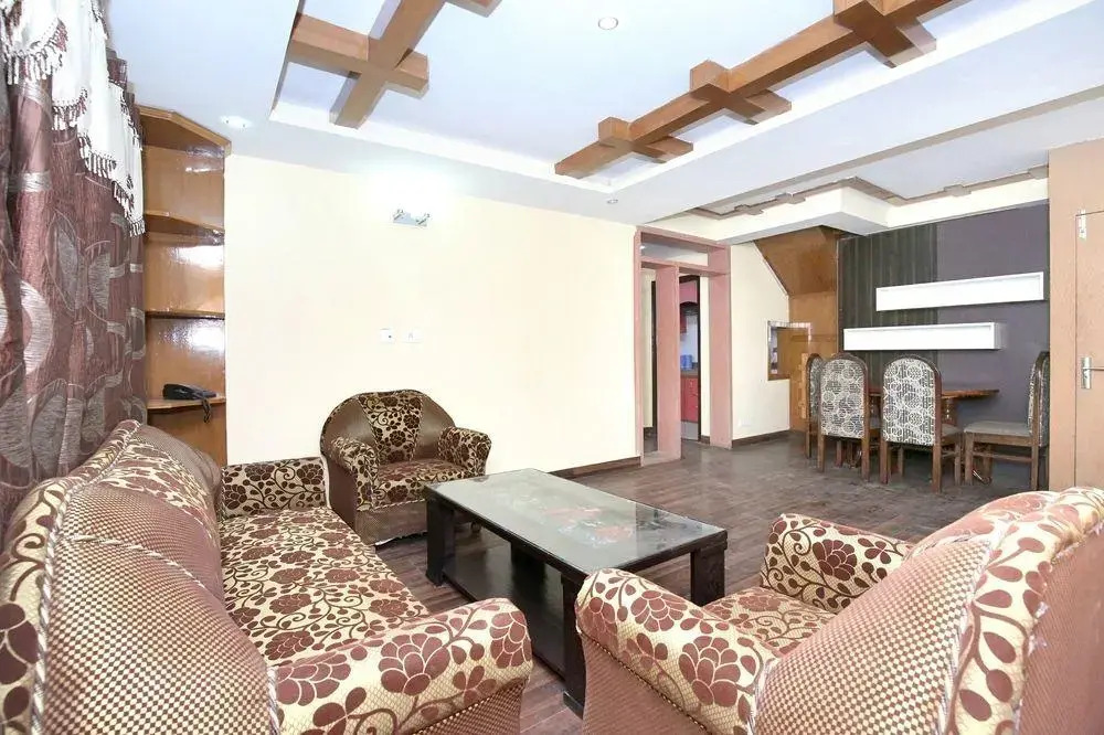 OYO Home 10979 3BHK Hill View Kaithu Shimla