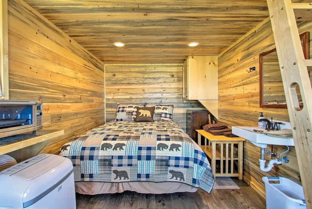 Pano Views! Custom Cabin on Rocky Mountain Front