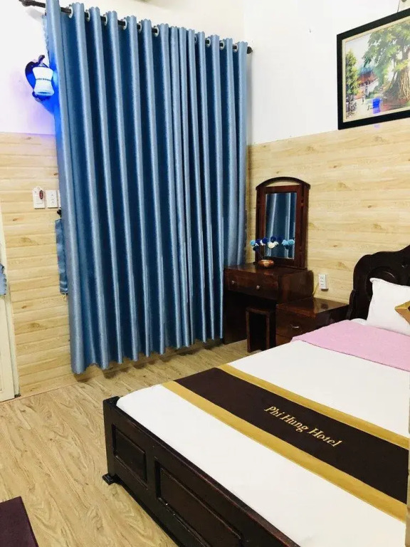 Phi Hùng Hotel