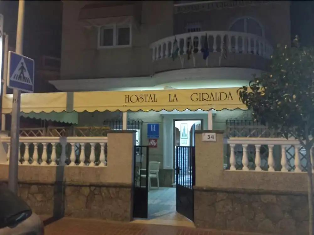 Hostal Restaurante La Giralda
