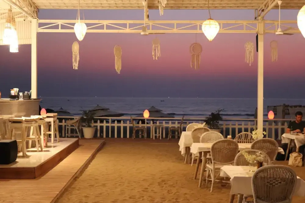 The White Resort