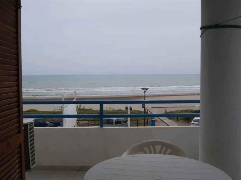 Marineu Primera Linea Playa Cargador 4/6