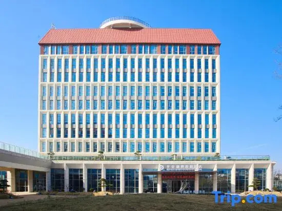Huaxia Lakeside Resort Hotel