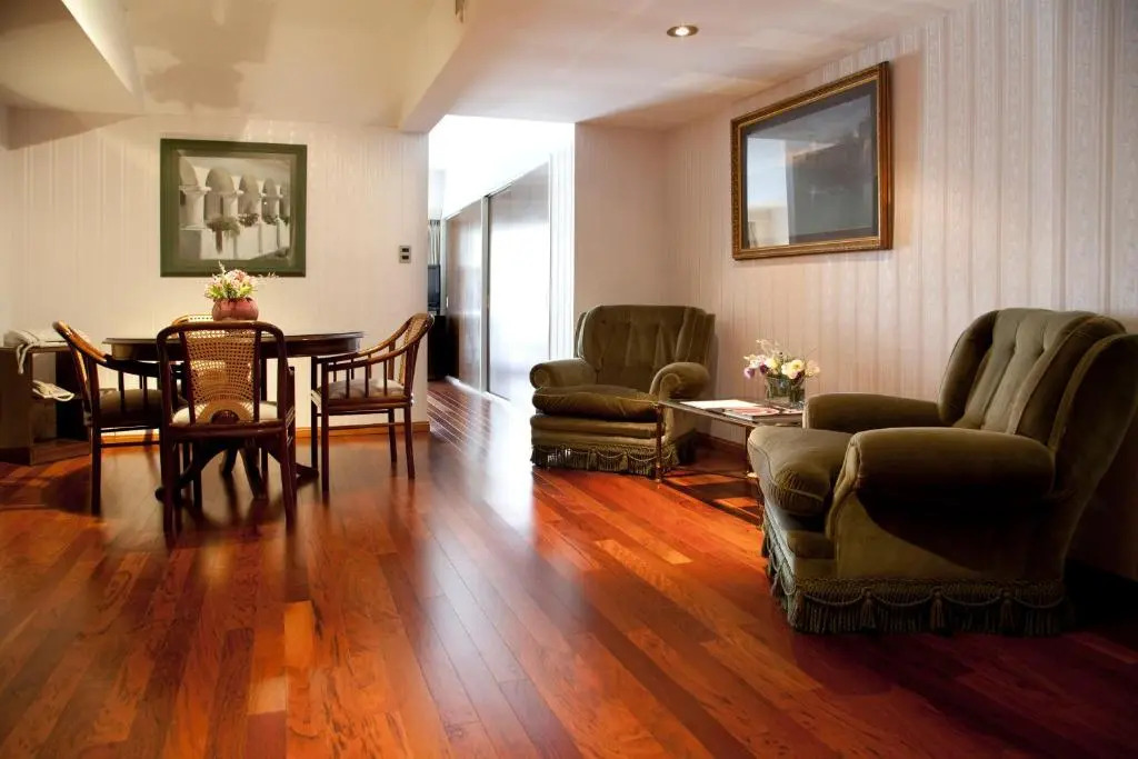 Feirs Park Hotel & Rooftop