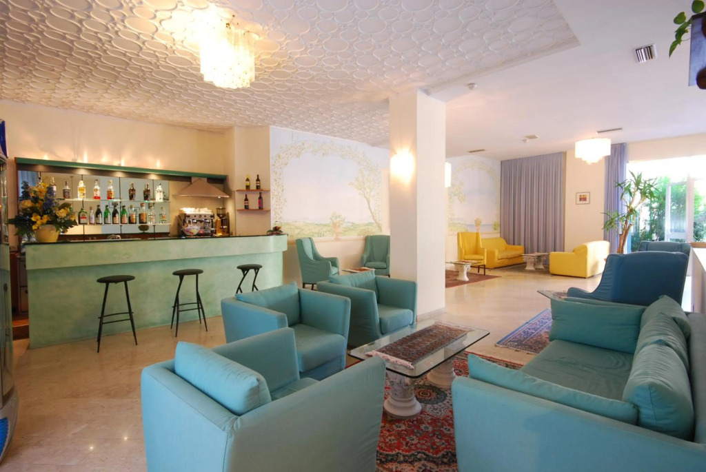 Hotel Caravelle