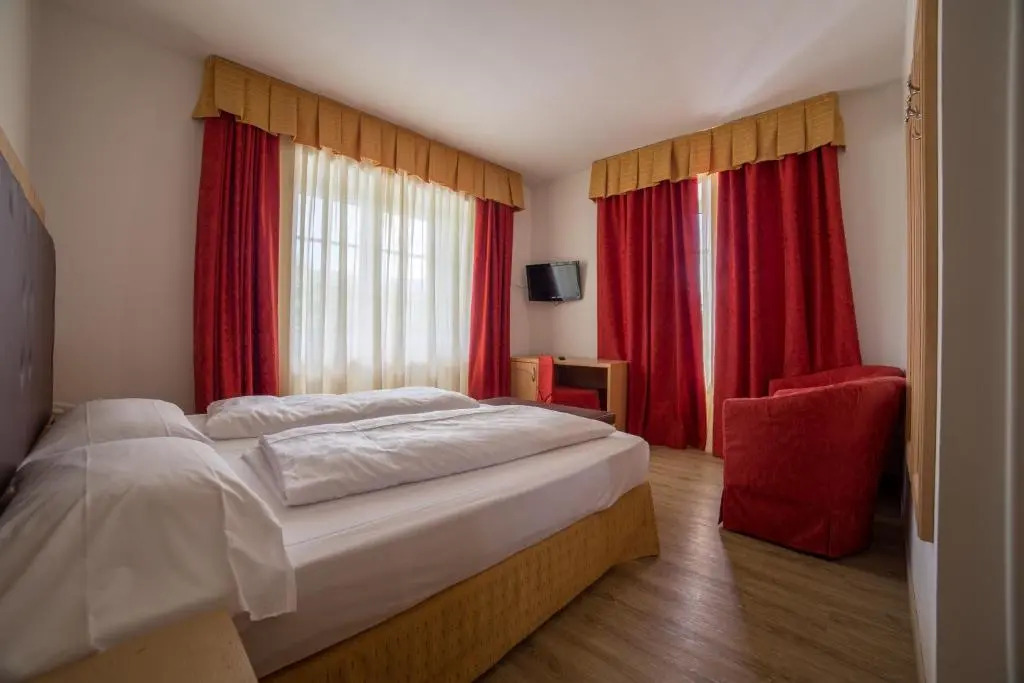 Alpen Hotel Eghel Resort & SPA
