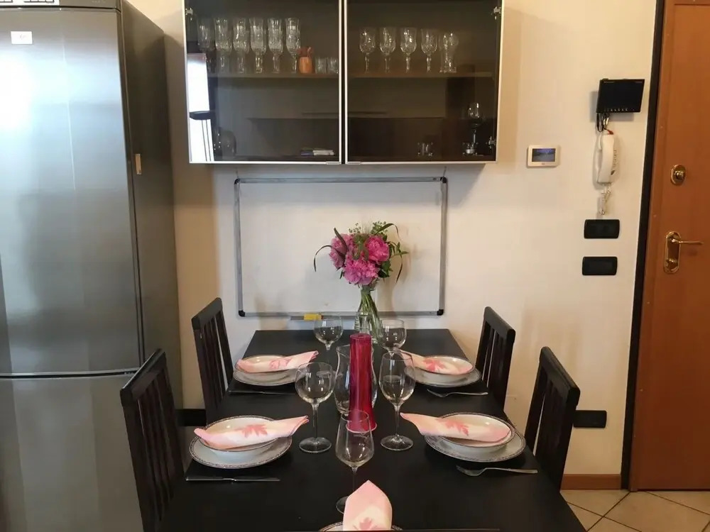 Iris Apartment
