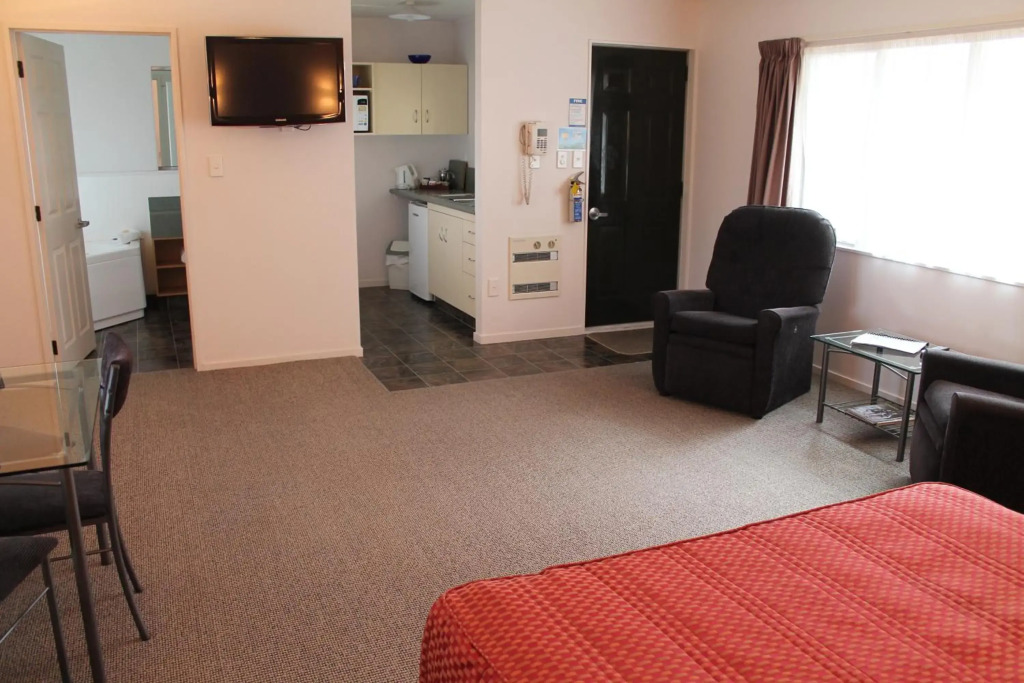 Riverview Motel