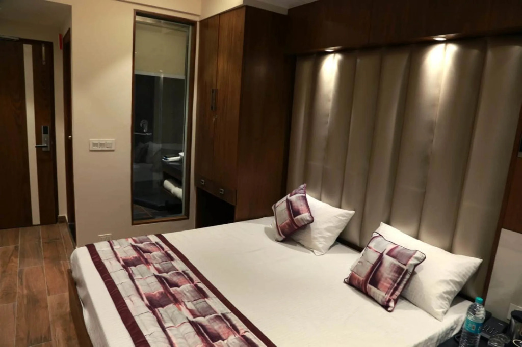 Mahaveer Grand