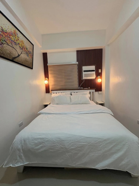 Near Mactan International Airport Condo With Private Entrance and Shared Pool