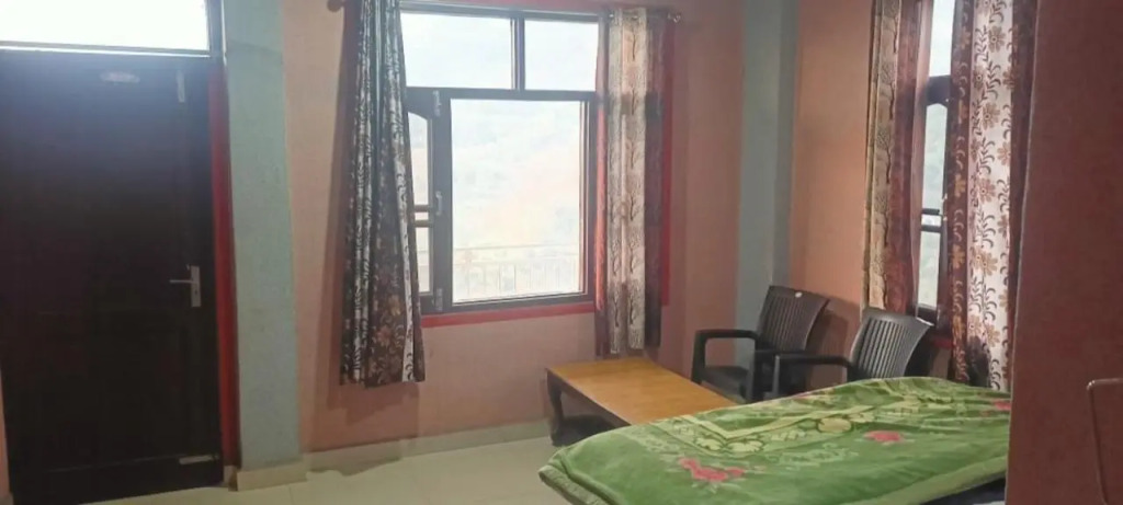 Yellowoaks Guest House