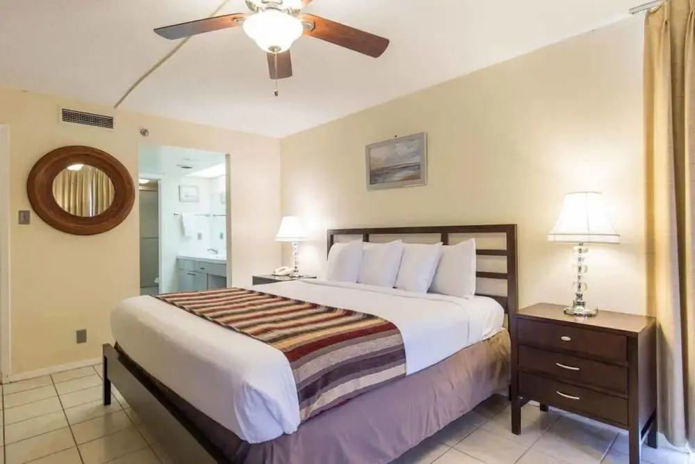 Saida Royale Condominium 9069