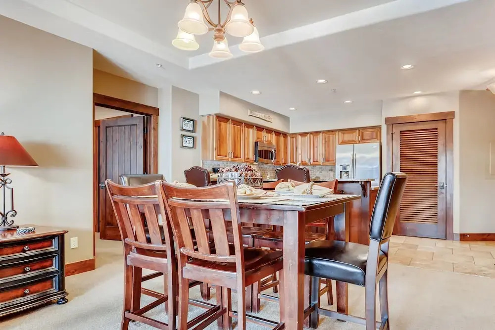 New Listing! Ski-in/ski-out At Crystal Peak 2 Bedroom Condo