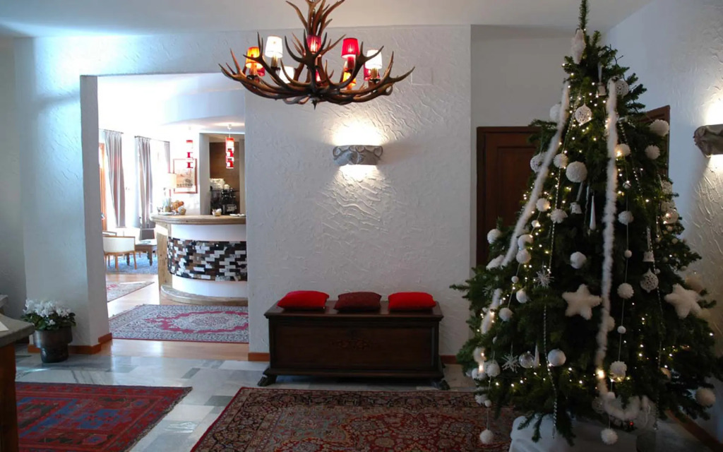 Cresta Et Duc Hotel