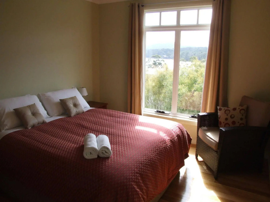 Bruny Island Escapes and Hotel Bruny