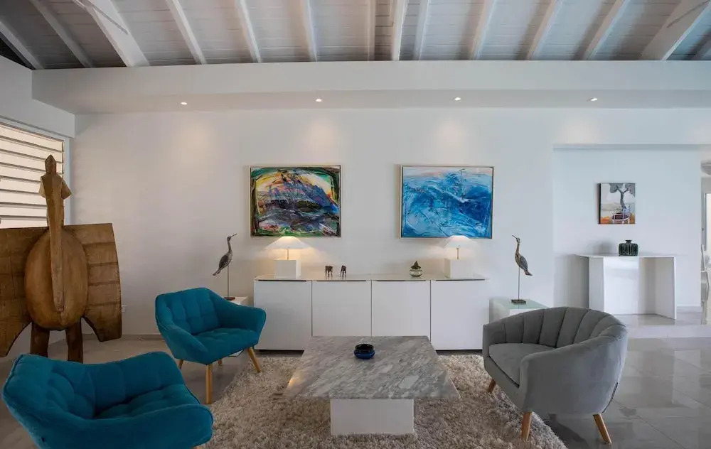 Beachfront Bliss, Pool, AC, Free Wifi, Concierge, Exclusive Terres Basses Location