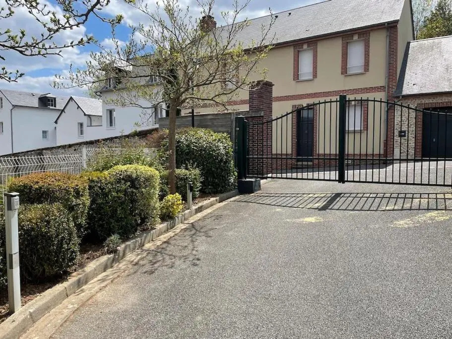 Beautiful ground floor 2 bedroom apartment