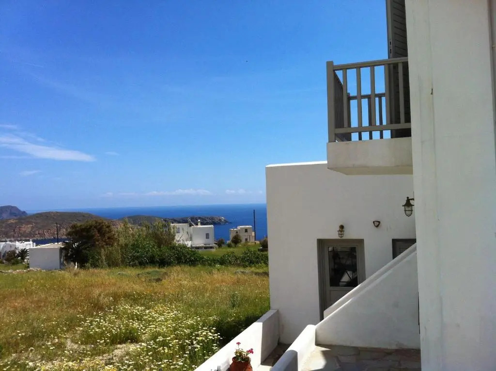 Gaia Serifos Apartments