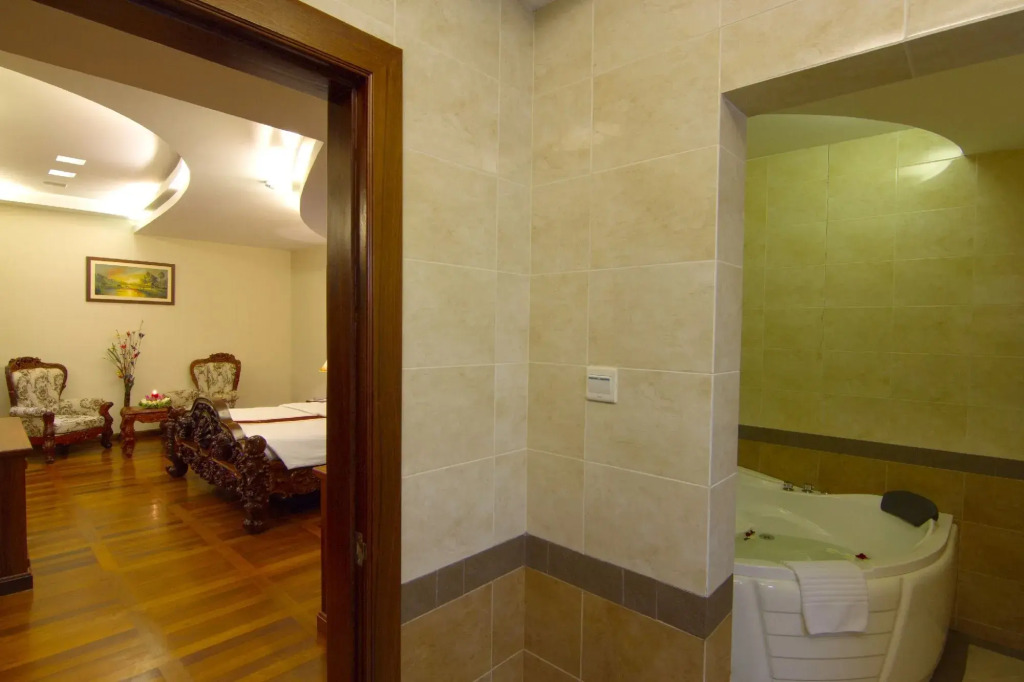 Pacific Hotel & Spa