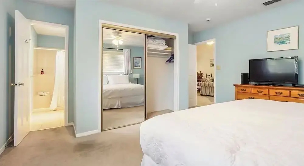 Chateau La Mer II #804- Blue Ocean Getaway