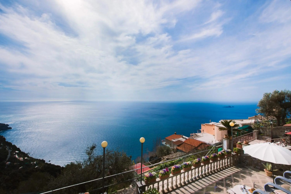 De Vivo Realty - Villa Savina Positano