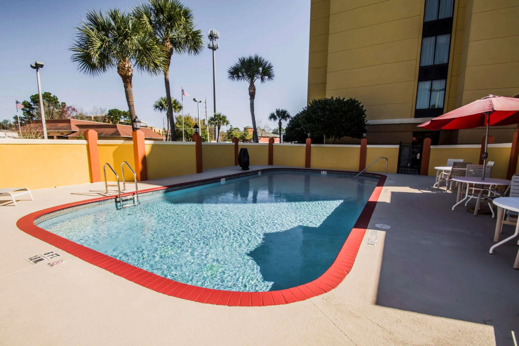 Comfort Suites Baymeadows Near Butler Blvd
