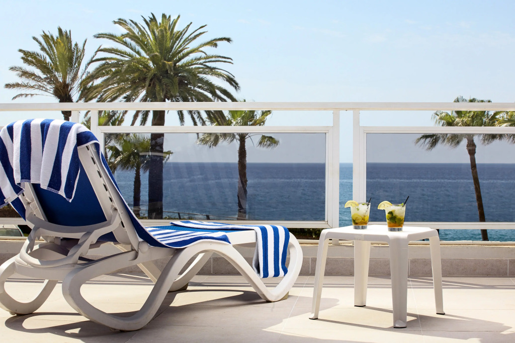 Hotel Las Arenas, Affiliated by Meliá