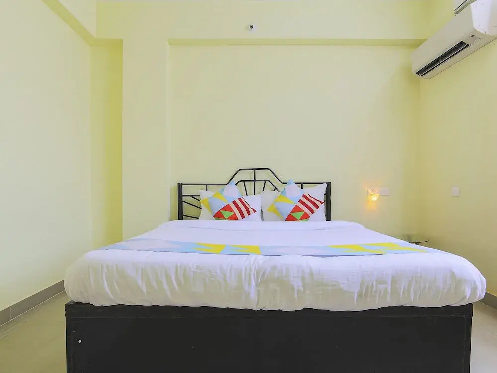 OYO 15360 Home Elegant 2BHK Siolim