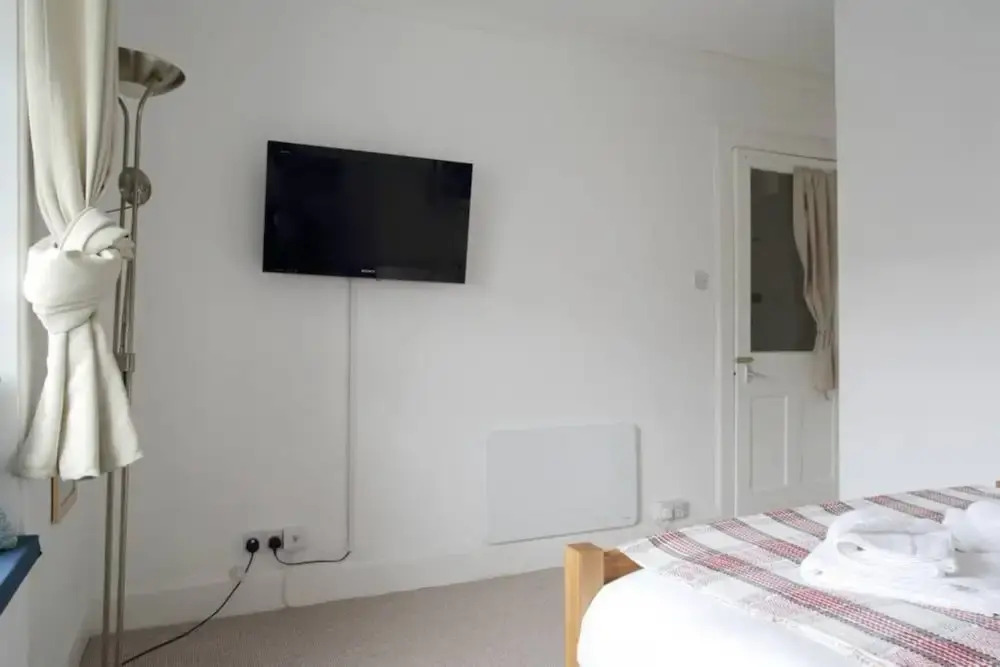 Central 2 Bedroom Flat In Edinburgh