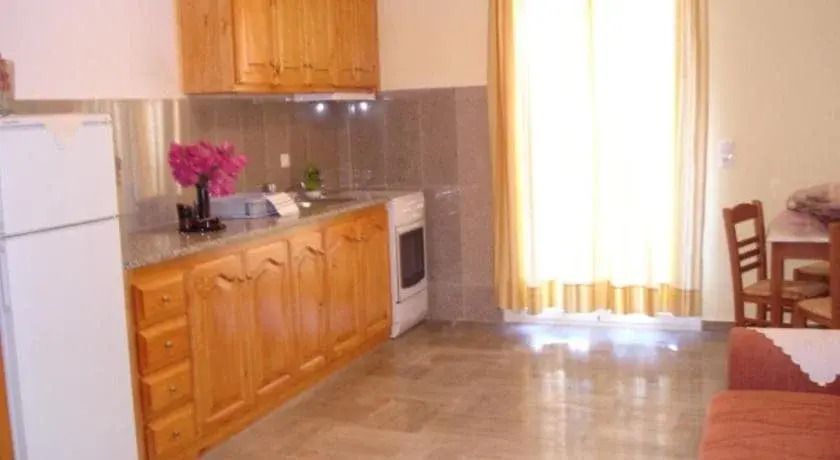 Villa Karterados Suites